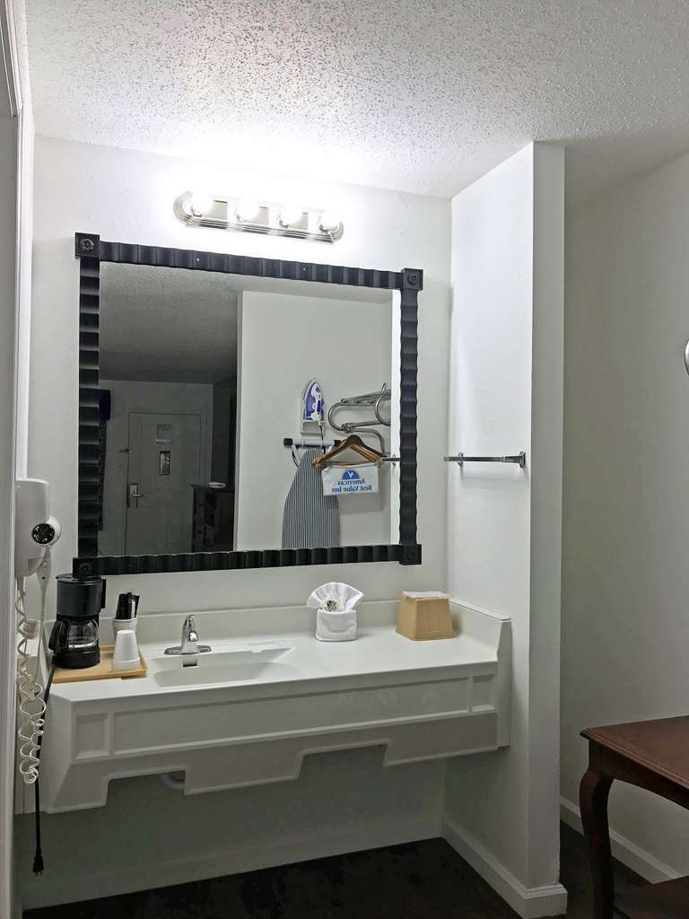 Americas Best Value Inn & Suites รัสเซลล์วิลล์ ห้อง รูปภาพ